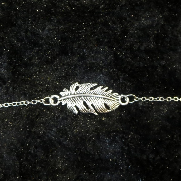 Jewelry - Brand NEW! Silver Feather Bracelet